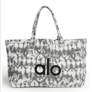 Alo yoga tote bag